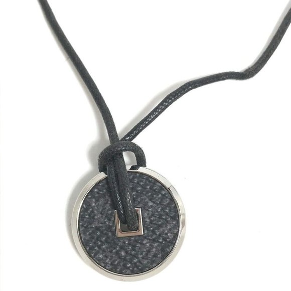 LOUIS VUITTON MonogramEclipse Collier Coin Necklace Accessories - Picture 7 of 10